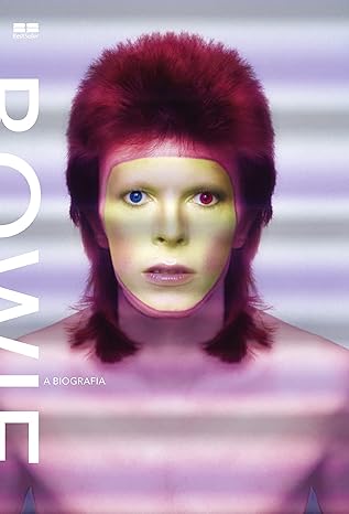 A biografia que revela facetas desconhecidas do ídolo pop David Bowie. Leigh traça toda a trajetória do músico, desde a infância em sua família problemática, passando pela juventude desvairada em busca do sucesso, até atingir o estrelato e se tornar uma entidade única e inigualável da cultura popular contemporânea. Ao analisar a pluralidade de personagens que o cantor incorporou, examinando sua recusa a se submeter a qualquer padrão sexual, a autora também aponta para uma falta de ortodoxia sem precedentes, chave para a desconstrução de tabus e estopim de uma revolução dos costumes de gênero.Descritas fielmente neste livro, a subversão e a criatividade, algumas das características mais marcantes do astro britânico, não apenas o destacam de seus colegas de profissão, mas são responsáveis pelo charme de Bowie, que cativou milhões de fãs em todo o mundo.Este é o registro mais íntimo e revelador da vida de um dos maiores ícones da história recente. Bowie é, portanto, uma leitura indispensável para todos aqueles que ainda não se contentaram em dizer adeus a David.